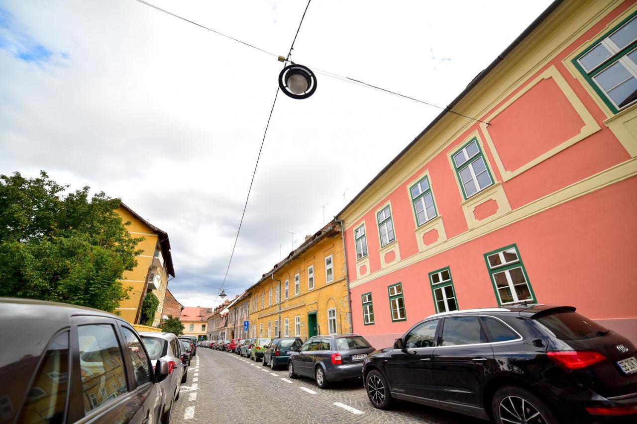 Timotei Apartment Sibiu Eksteriør bilde
